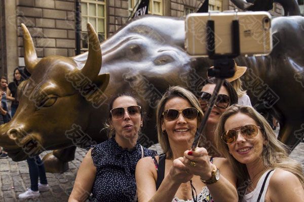 2024年10月13日:﻿华尔街的看空者之一两年来首次对股市持乐观态度