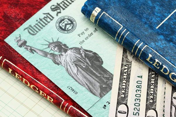 2025年02月13日:特朗普表示：由于欺诈 美国的债务可能比想象的要少